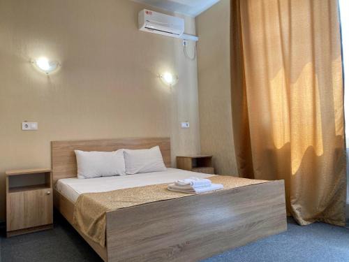 Svyatoshyns'kyi District Hotel | Cozy Guest House SOTNI with Breakfast & Top Ratings