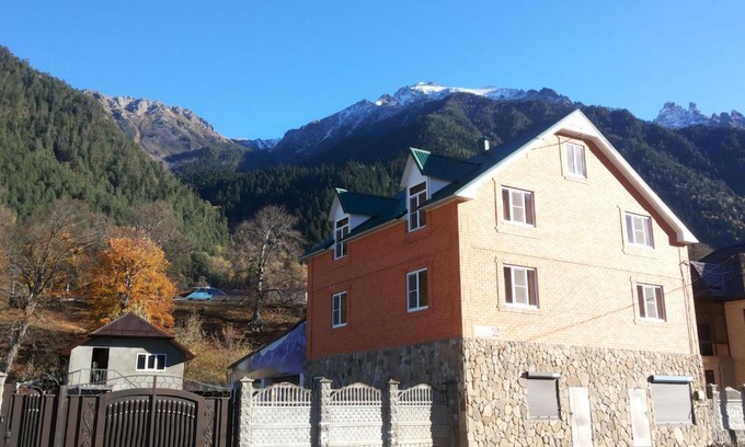 Teberda House | Top-Rated Guest House Teberda: Family-Friendly Retreat