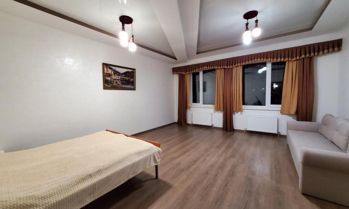 Uman Apartment | Guest Rated: 9.3! Family-Friendly Apartments in Umanʼ