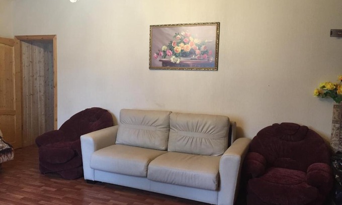 Strekovo Villa | Oceanfront Guest House v Kuziaevo with Hot Tub & Kitchen