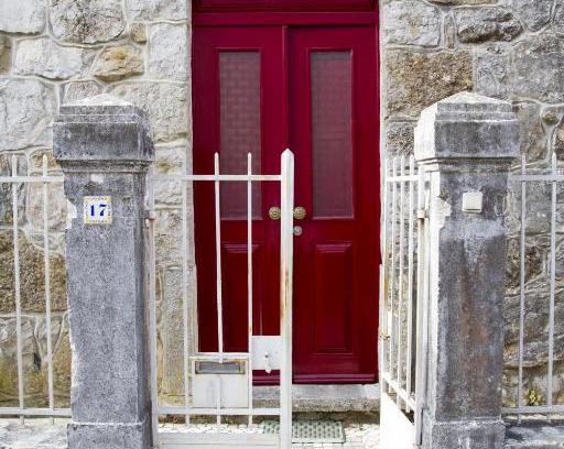 Santa Maria e Sao Miguel House | Affordable Guest House VC17 with 9/10 Review Score