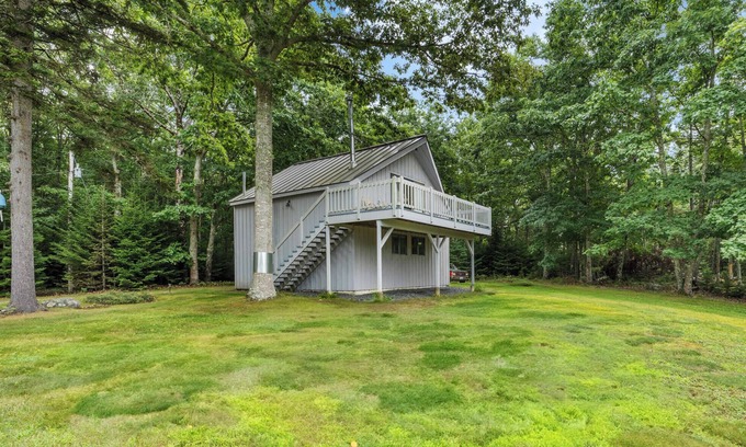Penobscot Apartment | Guest studio with water access