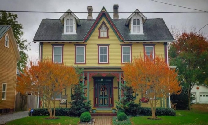 Millington Apartment | Cozy Guest Suite in a Victorian by the Chester River