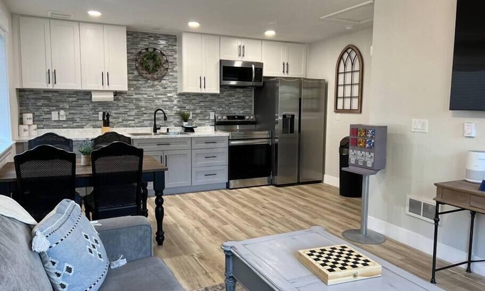 Idaho Falls Apartment | Peaceful 1 Bedroom Suite with Pet-Friendly Amenities
