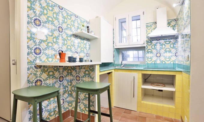 Rione Duomo Apartment | Relax at Aunt Ada House in Central Salerno with Breakfast
