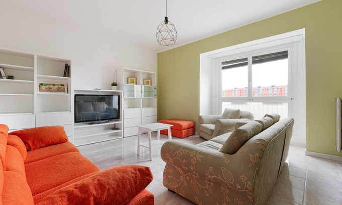 Gallaratese Apartment | Cozy Apartment x6 Near Bonola MM1 with Breakfast & Kitchen