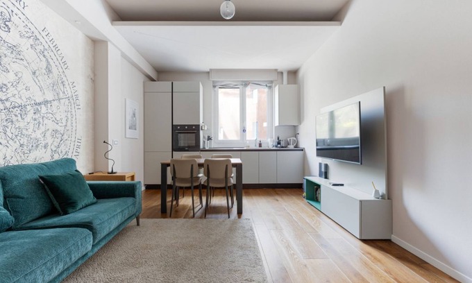 Bullona Apartment | Bright & Design Apt - M5 Jerusalem with Unique Amenities