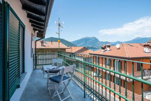 Lierna Apartment | GuestHost - Charming 3-Story Lakefront Villa