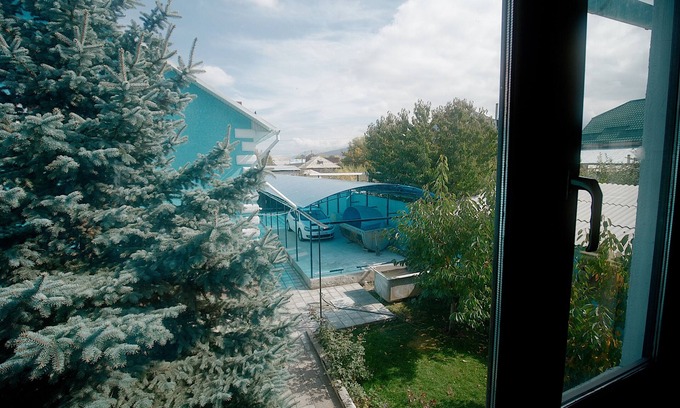 Karakol House | Affordable Stay at Guesthouse Alakol with Hot Tub & Breakfast