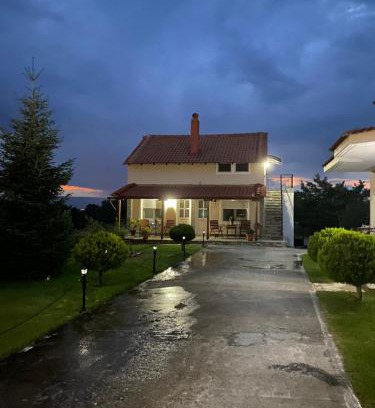 Agkistro House | Comfortable Stay at Guesthouse Anestis with Hot Tub & More