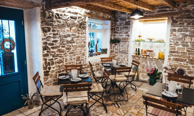 Izola House | Ocean View Guesthouse Centrum B&B - Rated 10/10 by Guests