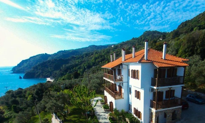 Zagora-Mouresi Apartment | Top-Rated Guesthouse Enastron with Cozy Amenities