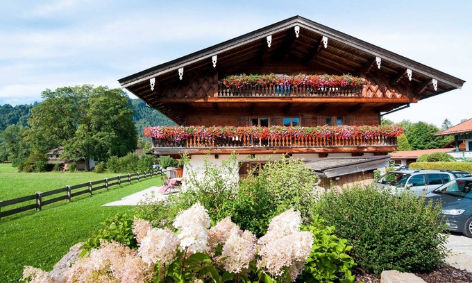 Egern Bed & Breakfast | Relaxing Oceanfront Single Room at Ferienwohnungen Liedschreiber