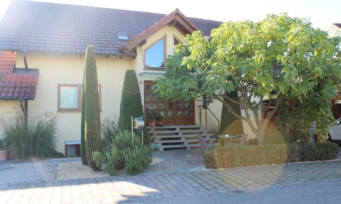 Rust Apartment | Top-Rated Guesthouse Kril with Kitchen & Family Amenities