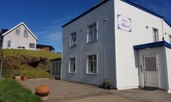 Hofn Hotel | Exceptional Guesthouse Mikael: Child-Friendly & Breakfast Included