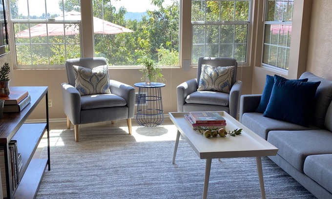 Ojai House | Tranquil Guesthouse Amidst Organic Avocado Orchards