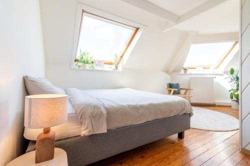Heilig Kerst Apartment | Cozy Guesthouse Studio Steps from Old Town Ghent