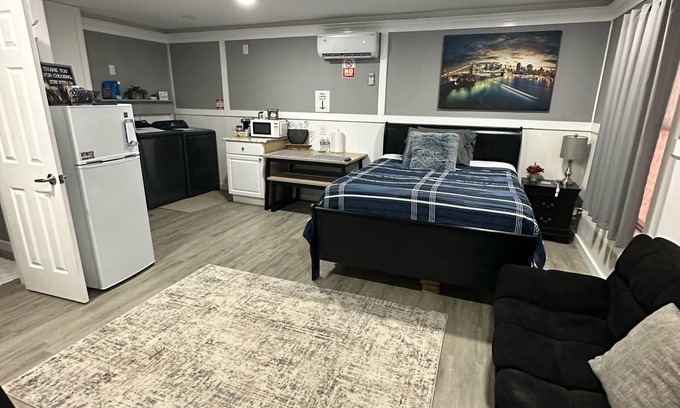 Spring House | Pet-Friendly Suite with Kitchen & Washer in Spring, TX