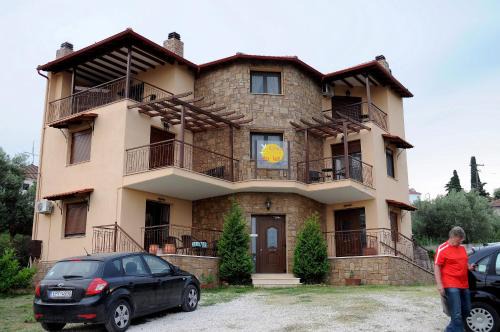 Lithotopos House | Pet-Friendly Guesthouse To Fragma with Breakfast Included