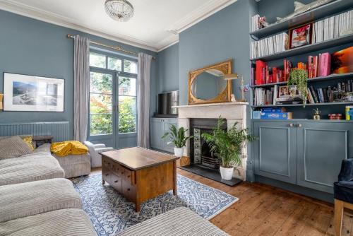 Highgate Apartment | Discover GuestReady: A Family-Friendly Stay in Highgate