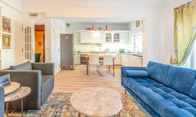 Arrentela Apartment | GuestReady - A Cozy 2BD and 2Bth Apt With A Spacious Terrace