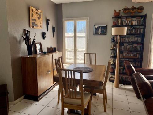 Perigny Apartment | Discover GuestReady - Vintage African Apt near La Rochelle