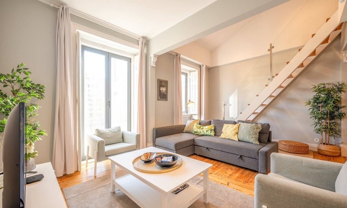 Sao Jorge de Arroios Apartment | Exceptional Stay at GuestReady - Cardo White with Breakfast