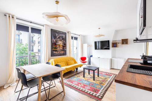 Quinze-Vingts Apartment | Cozy Retreat at GuestReady near Place de la Bastille