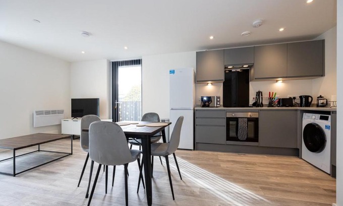 Vauxhall Apartment | Serene Escape at GuestReady in Vauxhall - Family Friendly