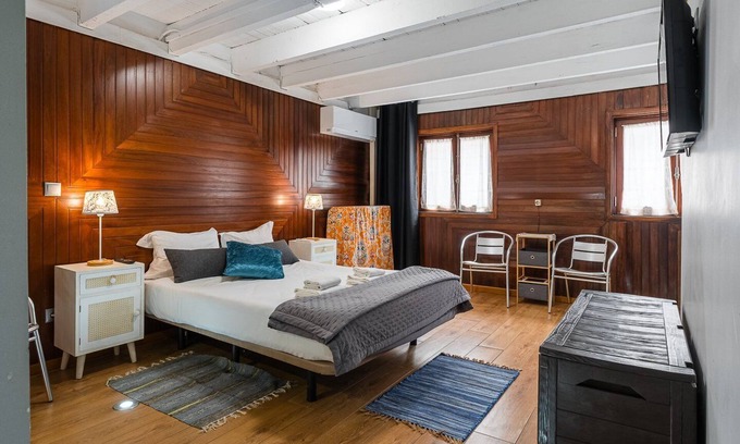 Porto Apartment | Oceanfront GuestReady - Fisherman's Shelter: Rated 10/10