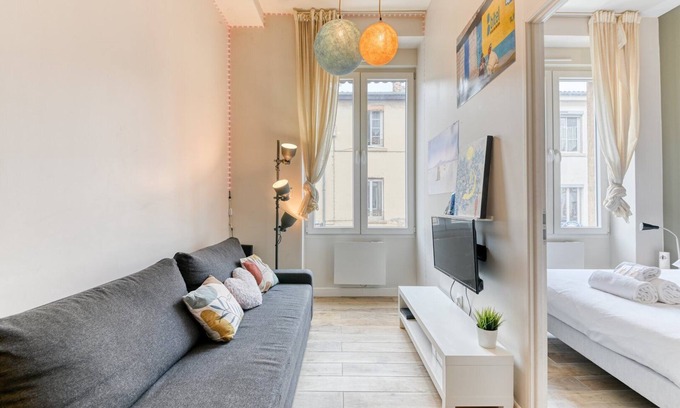 Saint Michel - Mairie Apartment | Discover GuestReady - Cozy Retreat in St Michel with Spa