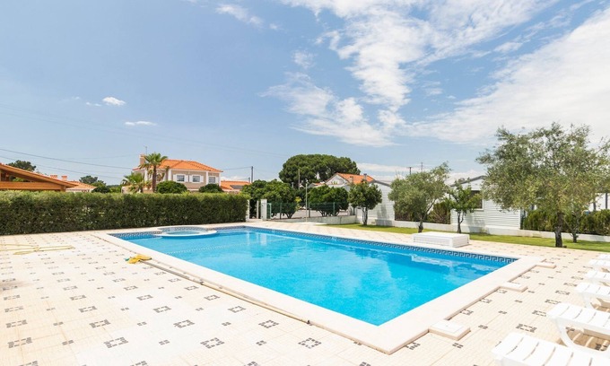 Palhais Apartment | Cozy Magalhães Cottage 5 in Penalva with Great Amenities