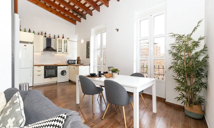 Morvedre Apartment | Comfortable Mezzanine Retreat with Kitchen & Spa in Valencia