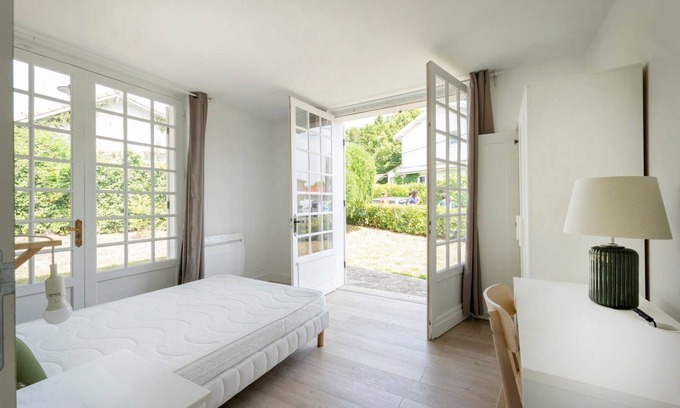 Talence House | GuestReady - Modern Green Home with Private Garden Oasis