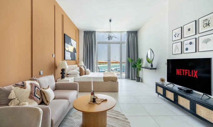 Palm Jumeirah Apartment | Stylish Stay at GuestReady with Burj Al Arab Views