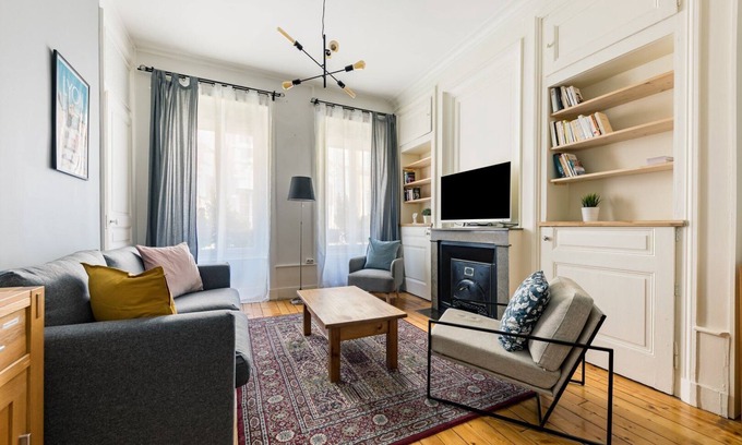 Villette - Maisons Neuves Apartment | Convenient GuestReady T2 Near Part Dieu - Family Friendly Stay
