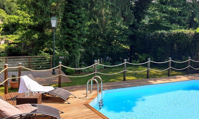Epinal Bed & Breakfast | Cozy Guestroom Épinal for 2 with Pool & Family Amenities