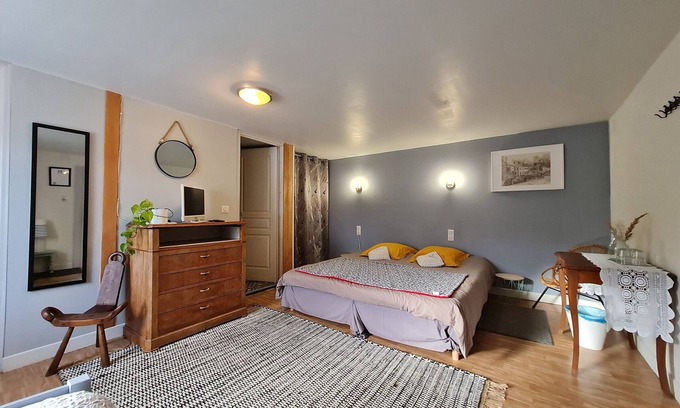 Raon-les-Leau Bed & Breakfast | Cozy Guestroom in Raon-lès-Leau with Spa & Breakfast