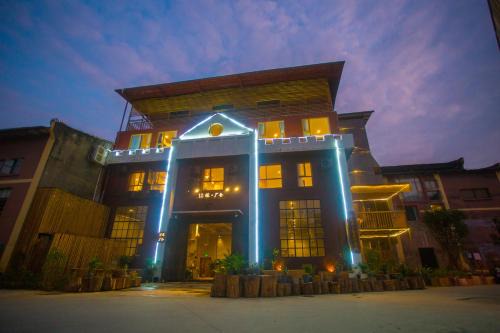 Diecai Apartment | Guilin Changshe Hotel: Family-Friendly Stay in Scenic Locale
