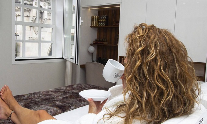 Old Town House | GuimaGold Suite 2001: Family-Friendly Stay with Kitchen