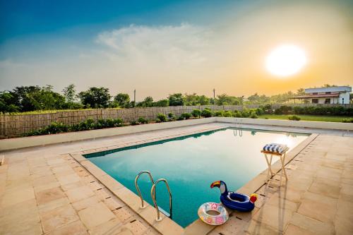 Sariska Hotel | Guldaar - Enchanting Forest Retreat with Pool & Dining
