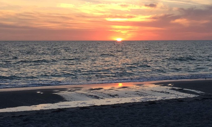Gulf Shores Condo | Beachfront 2-Bedroom Condo with Amazing Ocean Views
