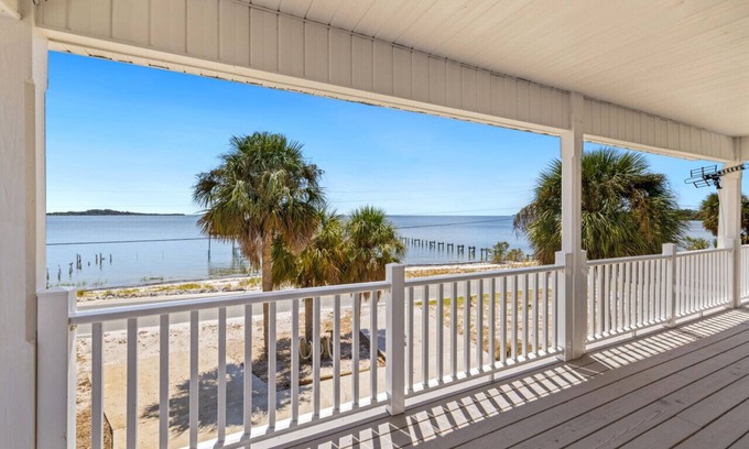 Cedar Key Apartment | Discover Your Coastal Paradise in Cedar Key with Pool & Views