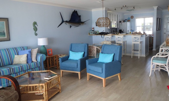 Inlet Beach House | Gulf-Front Bliss on the Emerald Coast - Rated 10/10