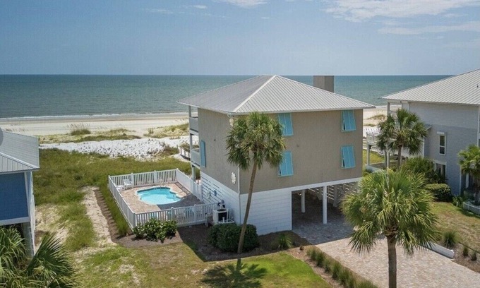 Port St. Joe House | Idyllic Gulf-Front Retreat with Private Pool & Pet-Friendly