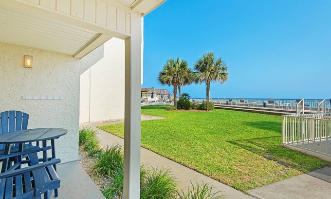 Fort Bay Condo | Beachfront Escape with Pool, Hot Tub & Grill Area