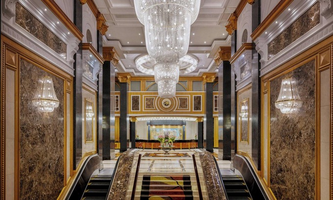 Qudaibiya Hotel | Elegant Gulf Hotel Bahrain: 5-Star Stay with Ocean Views