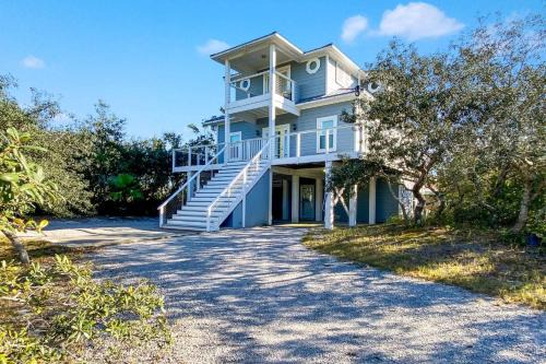 Surf Side Shores House | Seaside Family Retreat at Gulf View Hideaway