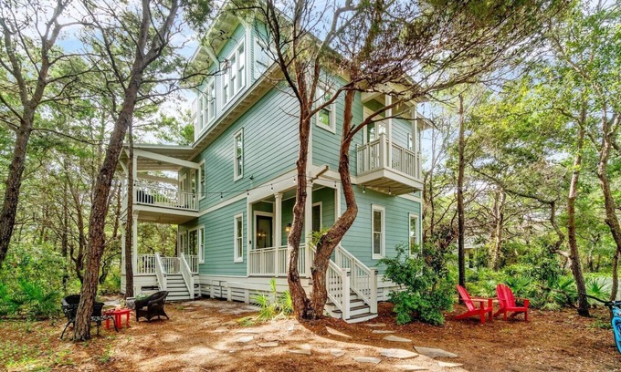 Seawatch House | Beachside Retreat: Gulf Views & Pool Steps from Seagrove