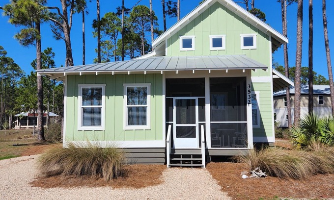 Carrabelle House | Seaside Escape: Gulf Views, Kayaks & Community Pool